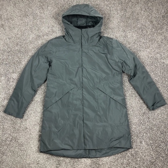 Under Armour Jackets & Blazers - UNDER ARMOUR WOMENS DOUBLE LAYER QUILTED INSULATED JACKET/ COAT